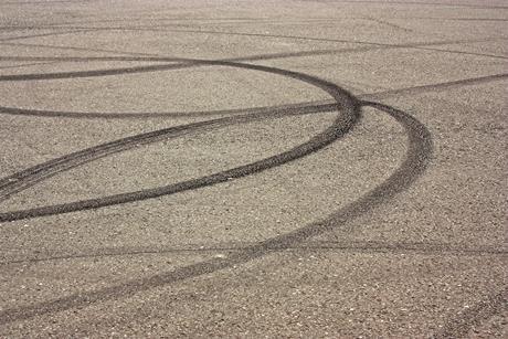 brake-track-567668_1920