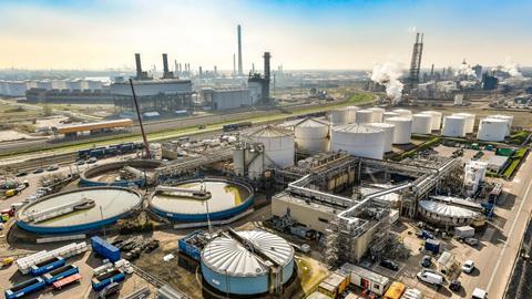 Pernis Refinery, Rotterdam-1