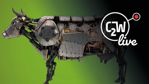 foto: mechanische koe 'Margeret' via Those Vegan Cowboys