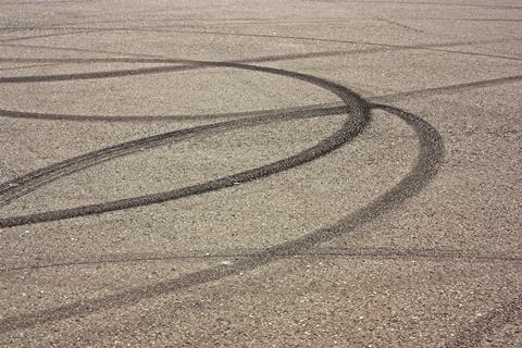 brake-track-567668_1920